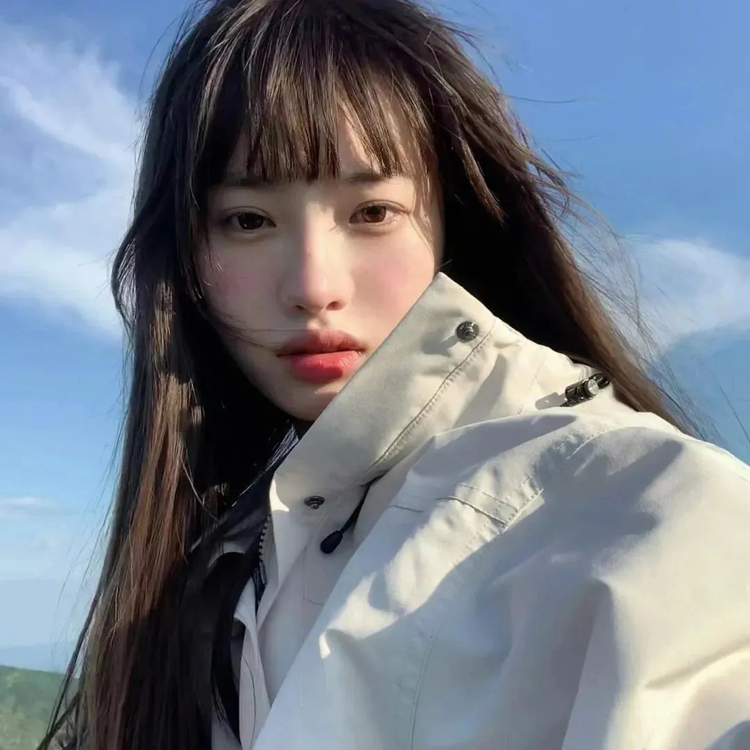 少年与水球